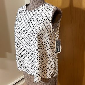 Notations NWT Womens Large Sleeveless Blouse White Navy Gold and Red